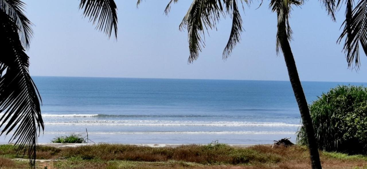 Corniche Beach Resort Mulappilangād Exteriér fotografie